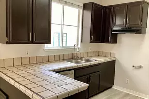 13901 Olive View Ln, Sylmar, CA 91342 - Photo 14