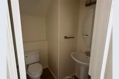28900 Via Adelena, Valencia, CA 91354 - Photo 4