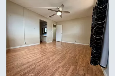 8801 Eton, Canoga Park, CA 91304 - Photo 10
