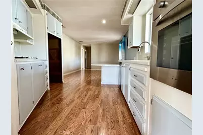 8801 Eton, Canoga Park, CA 91304 - Photo 16