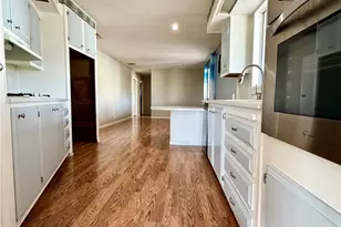 8801 17 Eton, Canoga Park, CA 91304 - Photo 16