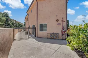 9330 Sunland, Los Angeles, CA 91352 - Photo 24