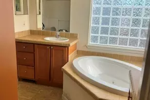 8811 Canoga Ave, Canoga Park, CA 91304 - Photo 18