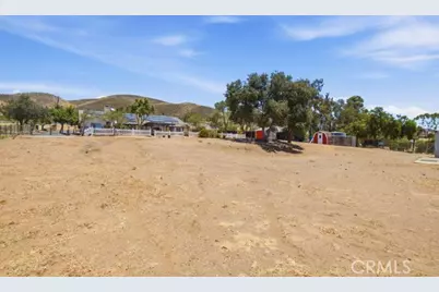 9722 Hierba, Agua Dulce, CA 91390 - Photo 38