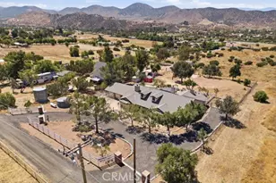 9722 Hierba, Agua Dulce, CA 91390 - Photo 40