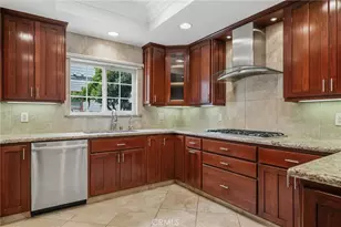 2455 Oneida St, Pasadena, CA 91107 - Photo 2