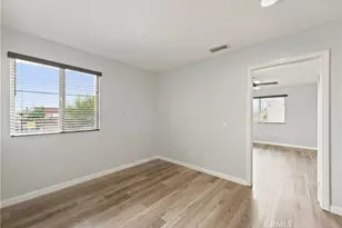 13471 Sunny Palms Ln, Sylmar, CA 91342 - Photo 18