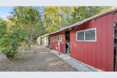 18552 Erwin, Tarzana, CA 91335 - Photo 36