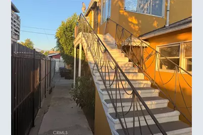 7256 Vineland, Los Angeles, CA 91352 - Photo 2