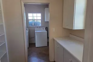 20026 Lull, Winnetka, CA 91306 - Photo 8
