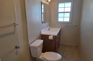 20026 Lull, Winnetka, CA 91306 - Photo 12