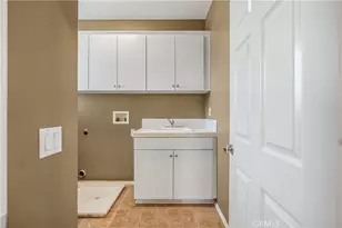 11500 Santini Ln, Porter Ranch, CA 91326 - Photo 34