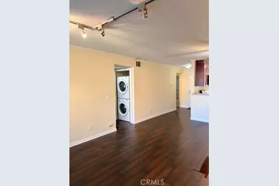 5545 Canoga Avenue, Woodland Hills, CA 91367 - Photo 22