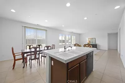 15530 Montalone Place, Bakersfield, CA 93314 - Photo 12
