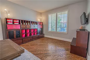 25317 Oak Ridge Dr, Saugus, CA 91350 - Photo 12