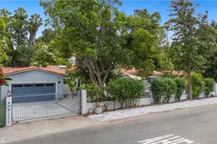 19436 Hatteras St, Tarzana, CA 91356 - Photo 2