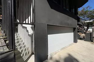 10051 Westwanda Dr, Beverly Hills, CA 90210 - Photo 32