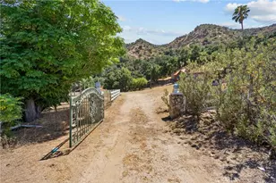 27772 Parker Rd, Castaic, CA 91384 - Photo 10