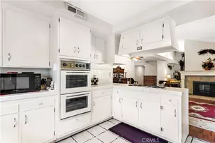 23459 Canzonet St, Woodland Hills, CA 91367 - Photo 12