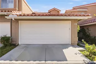 28127 Bobwhite Cir, Saugus, CA 91350 - Photo 34