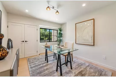 8960 Oak Park Avenue, Sherwood Forest, CA 91325 - Photo 16