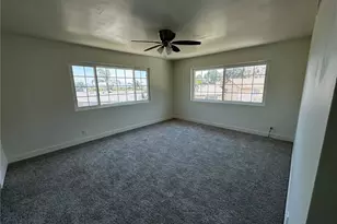 15156 McIntyre St, Sylmar, CA 91342 - Photo 14