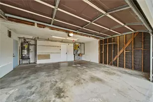 19834 Haynes St, Woodland Hills, CA 91367 - Photo 50