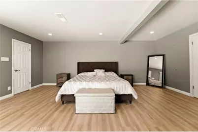 15701 Royal Ridge, Sherman Oaks, CA 91403 - Photo 16
