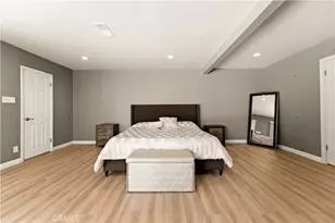 15701 Royal Ridge, Sherman Oaks, CA 91403 - Photo 16