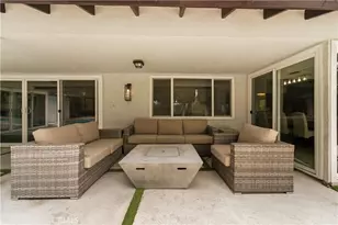 15701 Royal Ridge, Sherman Oaks, CA 91403 - Photo 32