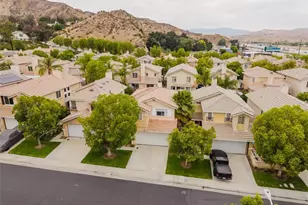 27631 Iris Pl, Castaic, CA 91384 - Photo 30