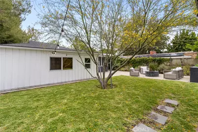 11105 Califa, North Hollywood, CA 91601 - Photo 46