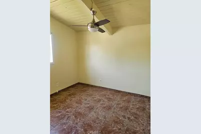 13084 Vaughn, San Fernando, CA 91340 - Photo 18