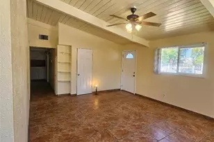 13084 Vaughn, San Fernando, CA 91340 - Photo 12