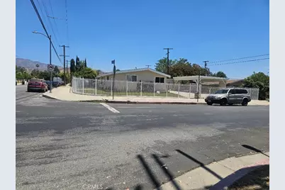 13084 Vaughn, San Fernando, CA 91340 - Photo 1