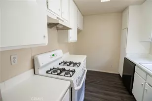 7115 Etiwanda, Reseda, CA 91335 - Photo 10