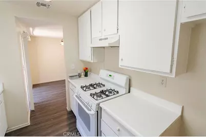7115 Etiwanda #2, Reseda, CA 91335 - Photo 8