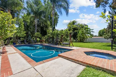23352 Ostronic, Woodland Hills, CA 91367 - Photo 48