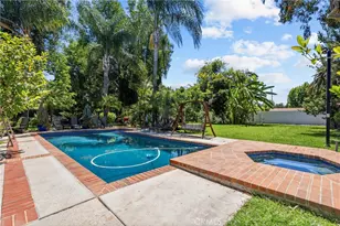23352 Ostronic, Woodland Hills, CA 91367 - Photo 48