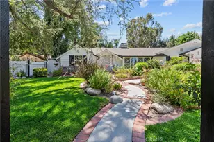 23352 Ostronic, Woodland Hills, CA 91367 - Photo 2