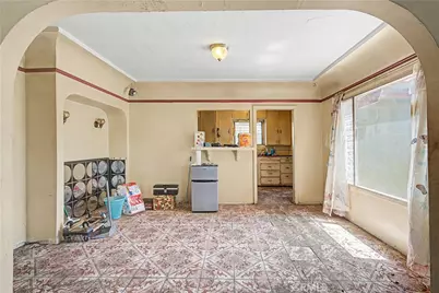 10313 Virginia, South Gate, CA 90280 - Photo 2