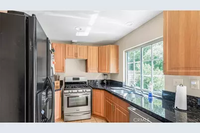 36918 Tobira, Palmdale, CA 93550 - Photo 6