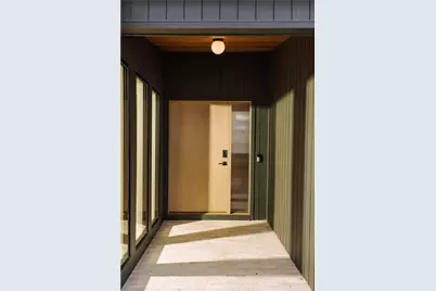 5267 Ventura Canyon Avenue, Sherman Oaks, CA 91401 - Photo 2