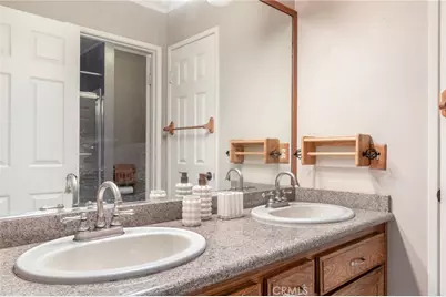42307 61st St W, Quartz Hill, CA 93535 - Photo 14