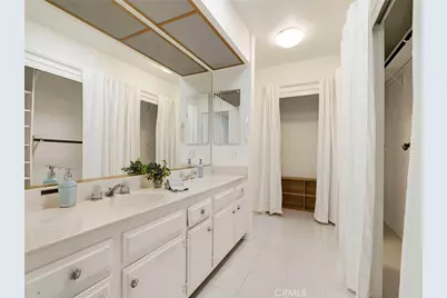 6244 Shoup Avenue, Woodland Hills, CA 91367 - Photo 24