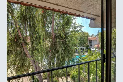 6244 Shoup Avenue, Woodland Hills, CA 91367 - Photo 20