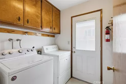 24983 Chestnut Street, Newhall, CA 91321 - Photo 18
