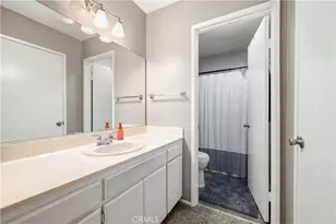 17955 River Cir, Canyon Country, CA 91387 - Photo 36
