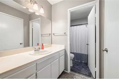 17955 River Circle #4, Canyon Country, CA 91387 - Photo 36