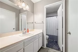 17955 River Cir, Canyon Country, CA 91387 - Photo 36